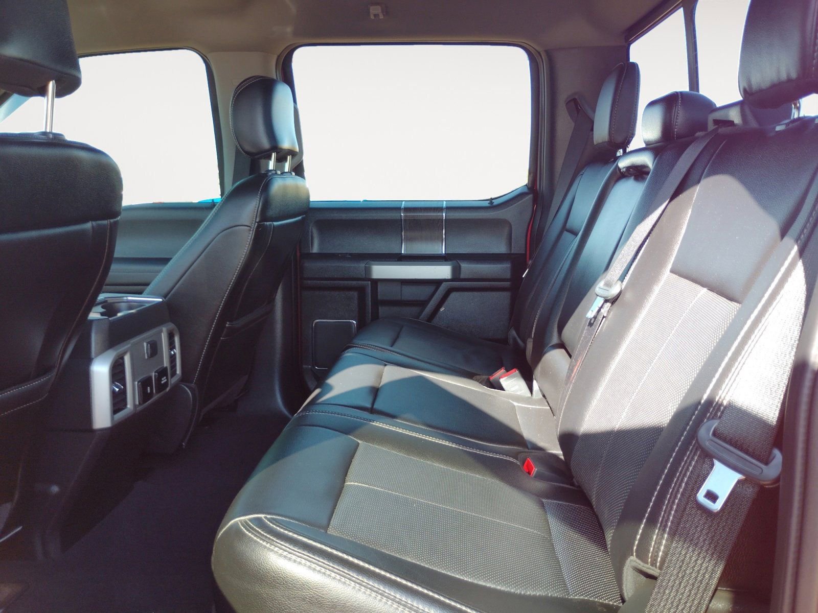 Used 2020 Ford F250 Lariat image 13