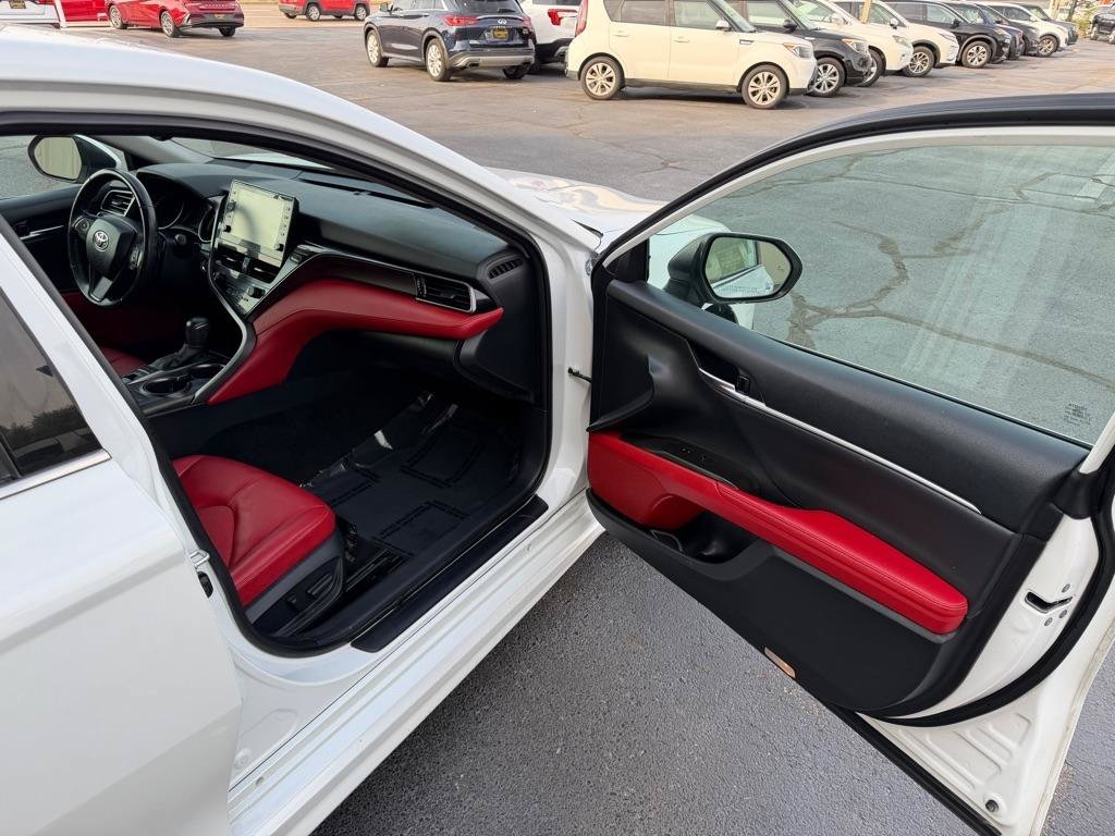 Used 2023 Toyota Camry XSE FWD image 10
