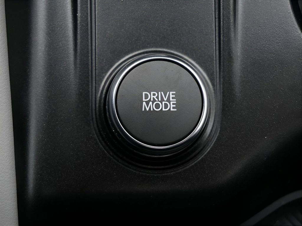 Used 2025 Ford Explorer Active w/ Active Comfort Package image 25