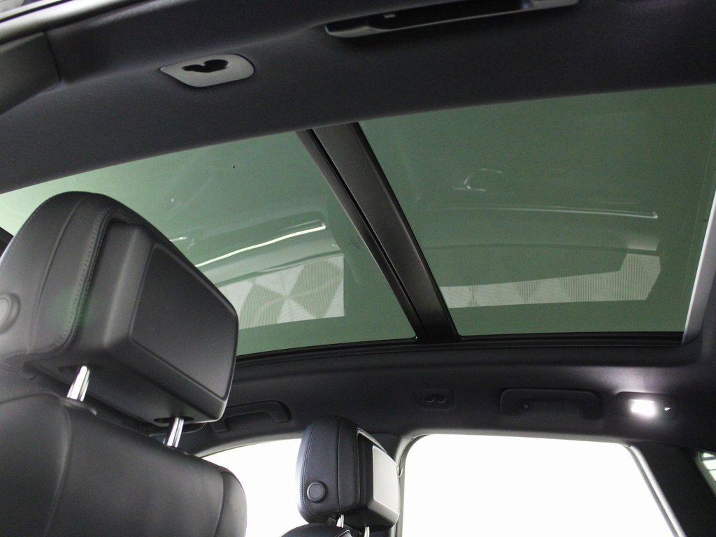 Used 2026 Porsche Macan image 18