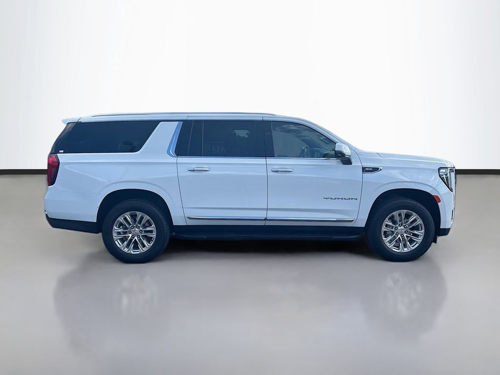 Used 2024 GMC Yukon XL SLT w/ SLT Luxury Package RWD image 2