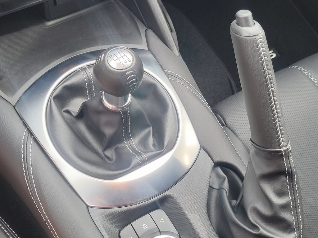 Used 2024 MAZDA MX-5 Miata Grand Touring w/ Appearance Package RWD image 26
