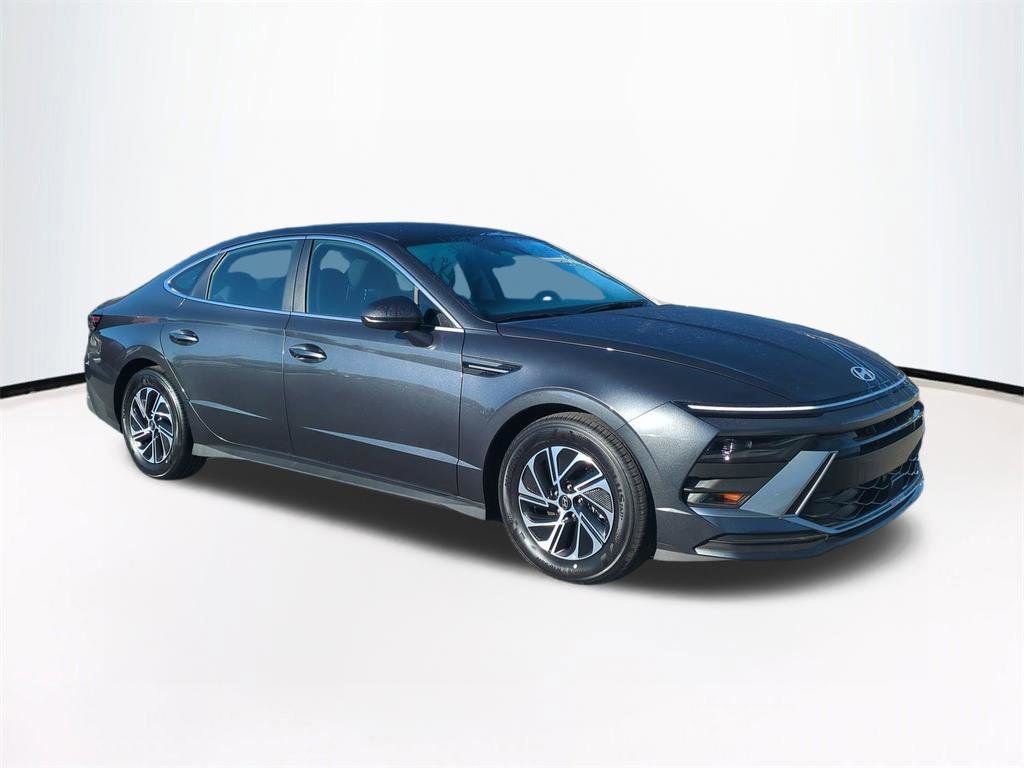 New 2026 Hyundai Sonata Blue image 2