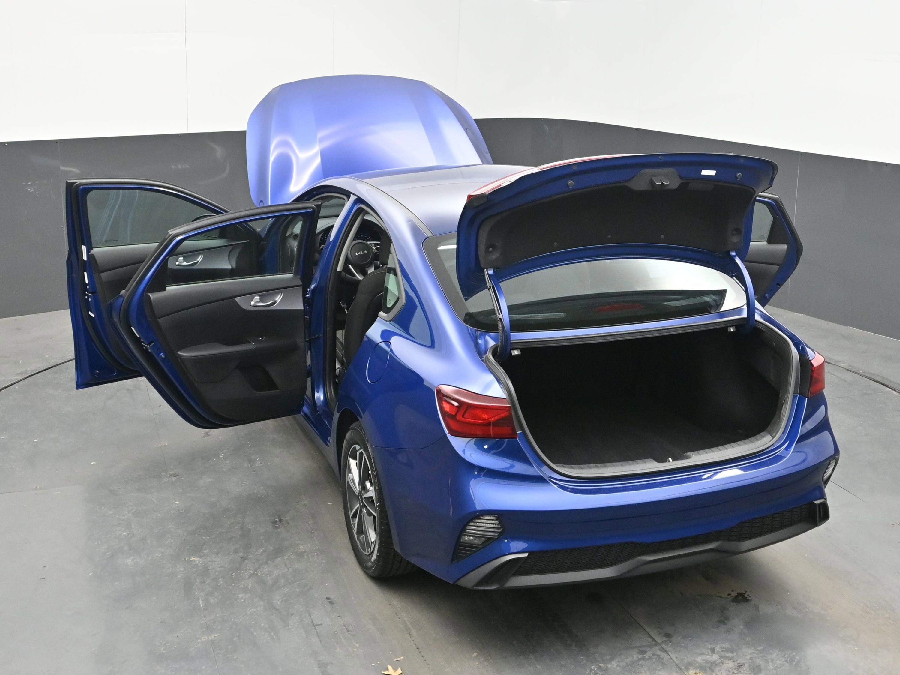 Used 2023 Kia Forte LXS image 44