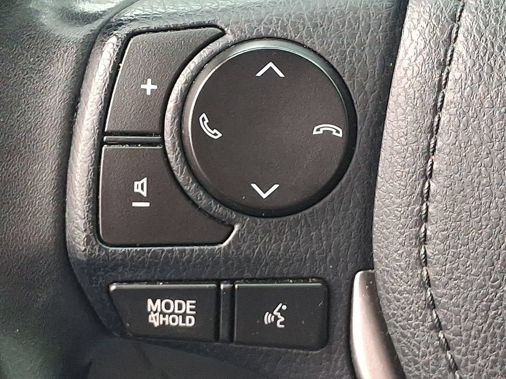 Used 2017 Toyota RAV4 Limited AWD/4WD image 22