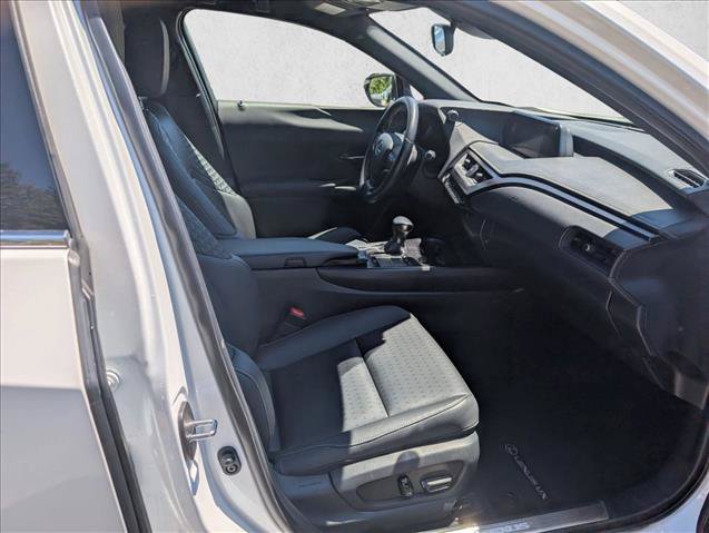Used 2022 Lexus UX 200 w/ Accessory Package (Z2) FWD image 20