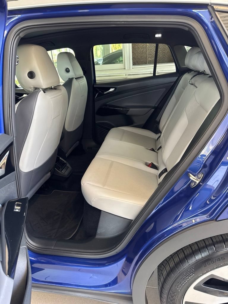 Used 2022 Volkswagen ID.4 Pro S RWD image 9