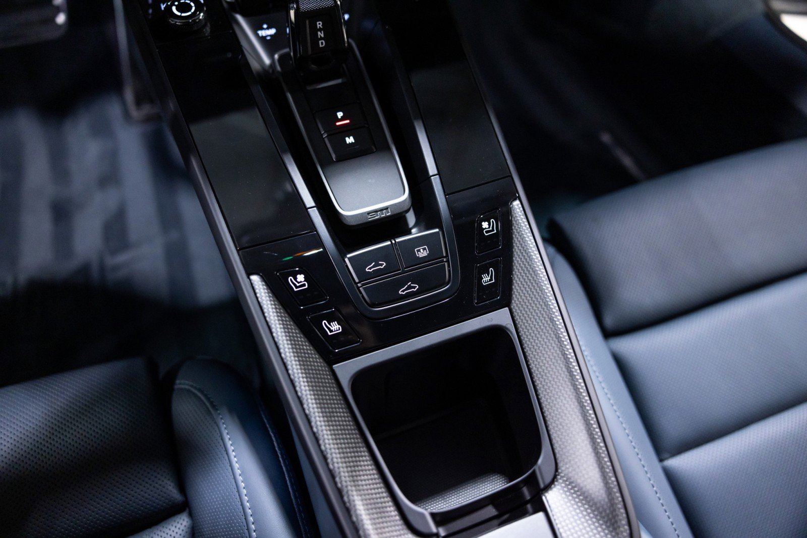 Used 2024 Porsche 911 Carrera GTS w/ Premium Package image 50