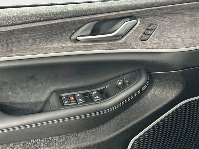 Used 2023 Jeep Grand Cherokee 30th Anniversary image 20