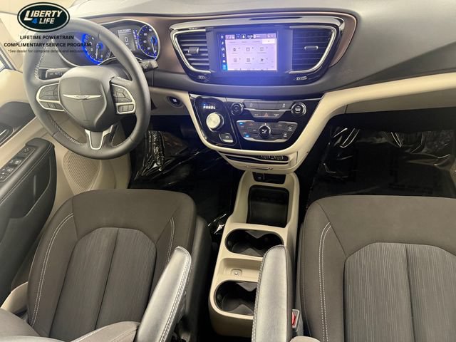 Used 2024 Chrysler Voyager LX FWD image 34