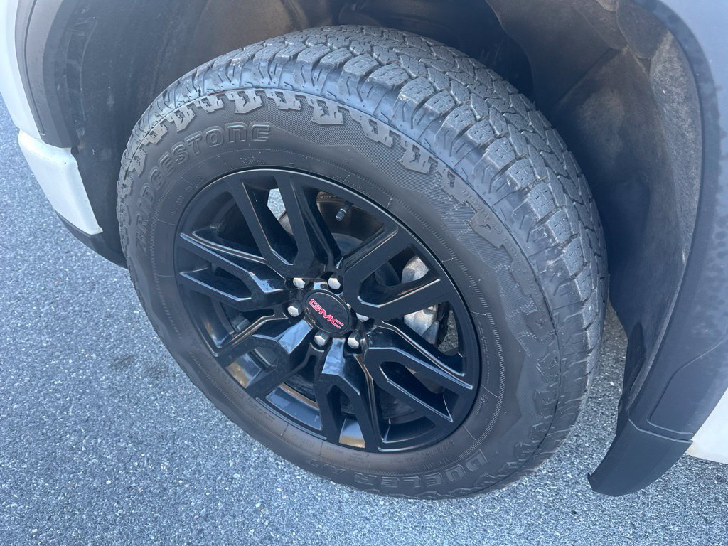 Used 2024 GMC Sierra 1500 Elevation AWD/4WD image 9