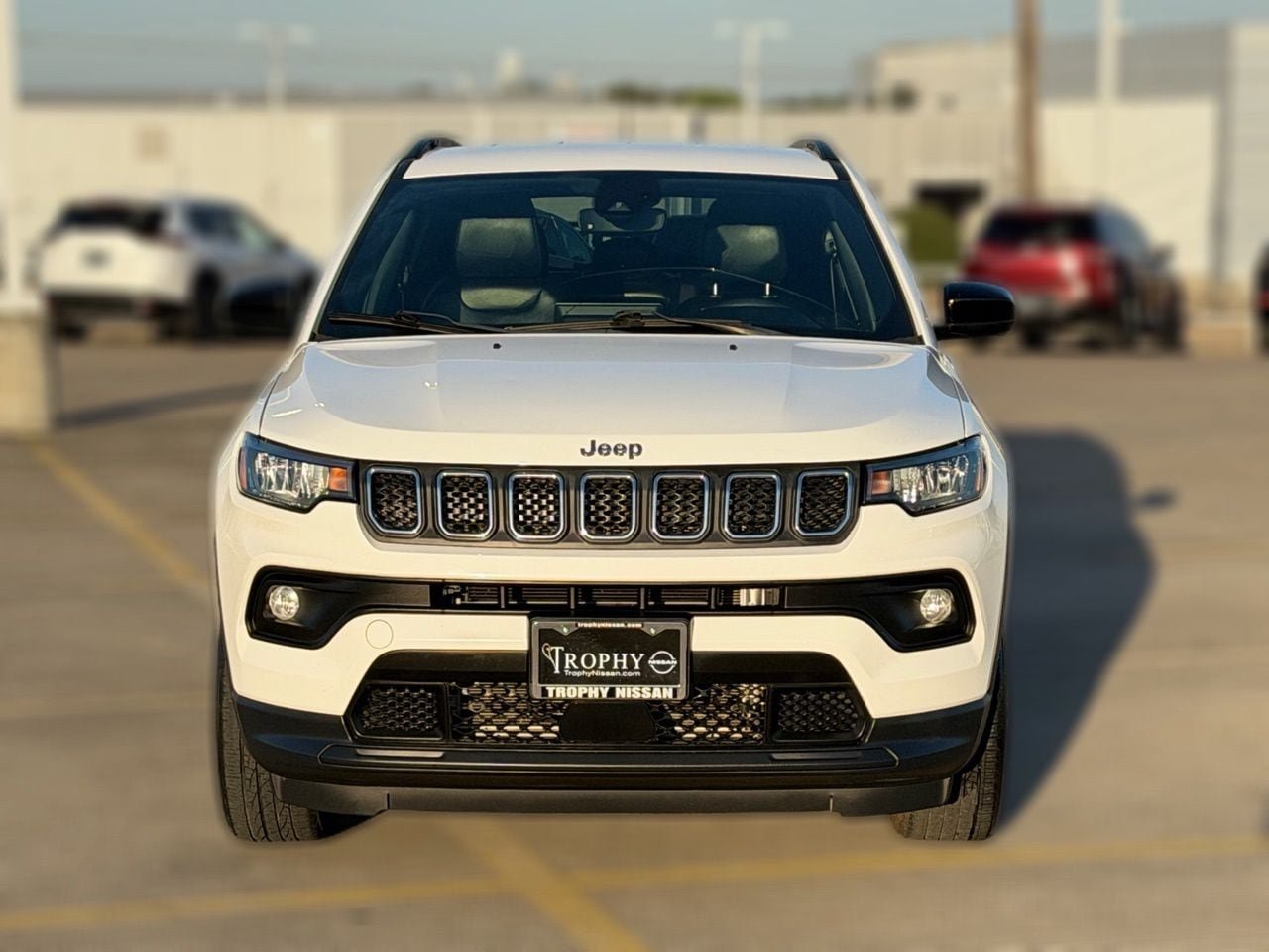 Used 2023 Jeep Compass Latitude w/ Convenience Group AWD/4WD image 3
