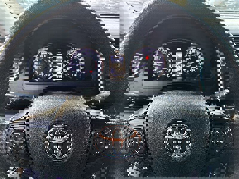 Used 2016 Toyota Camry LE image 34