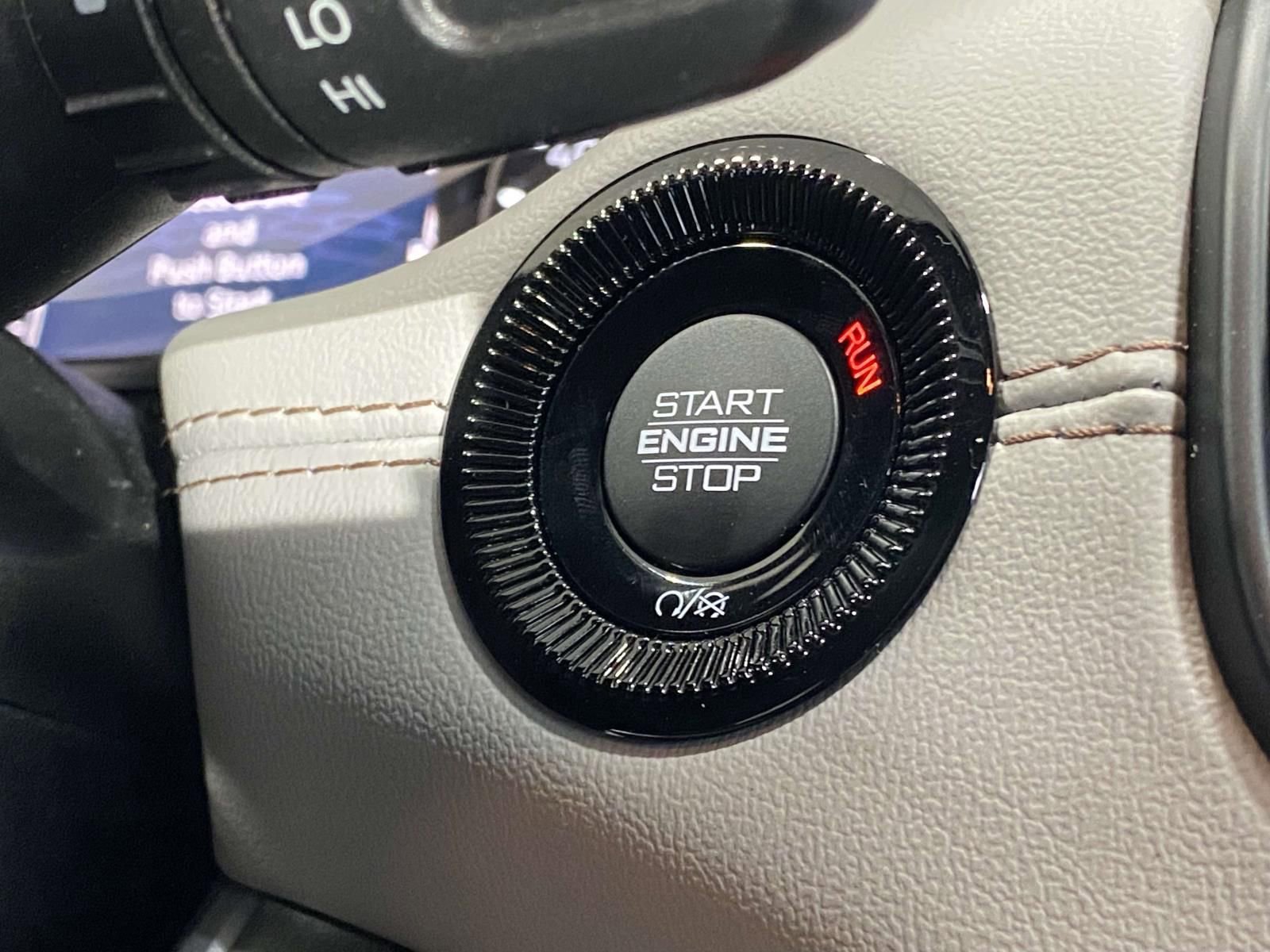 New 2026 Jeep Compass Limited image 24