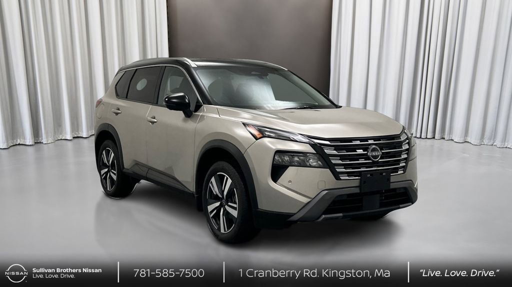 Used 2025 Nissan Rogue SL w/ SL Premium Package image 3