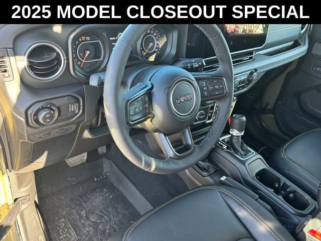 New 2025 Jeep Gladiator High Tide image 10