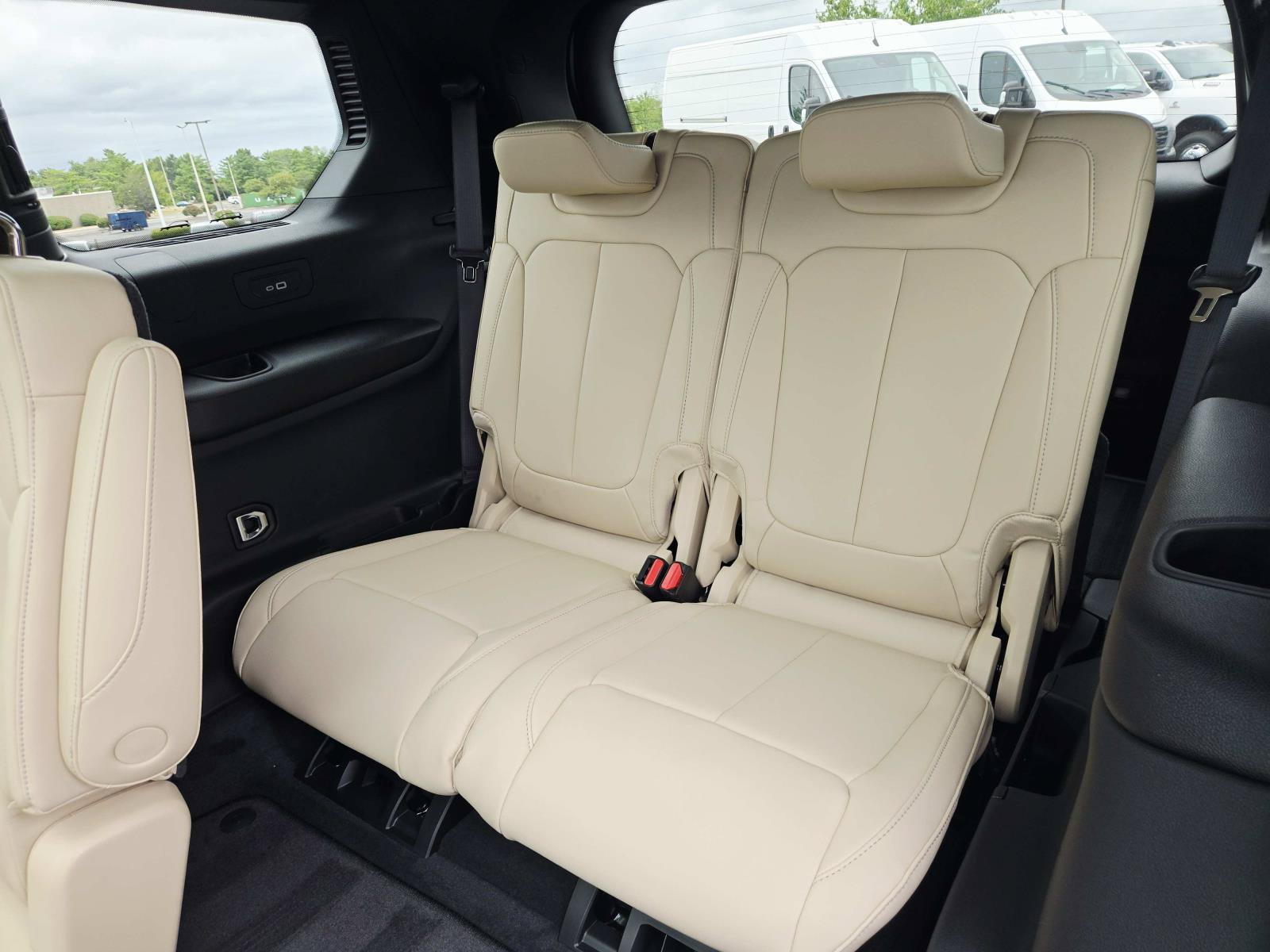 New 2027 Jeep Grand Cherokee L Limited AWD/4WD image 15