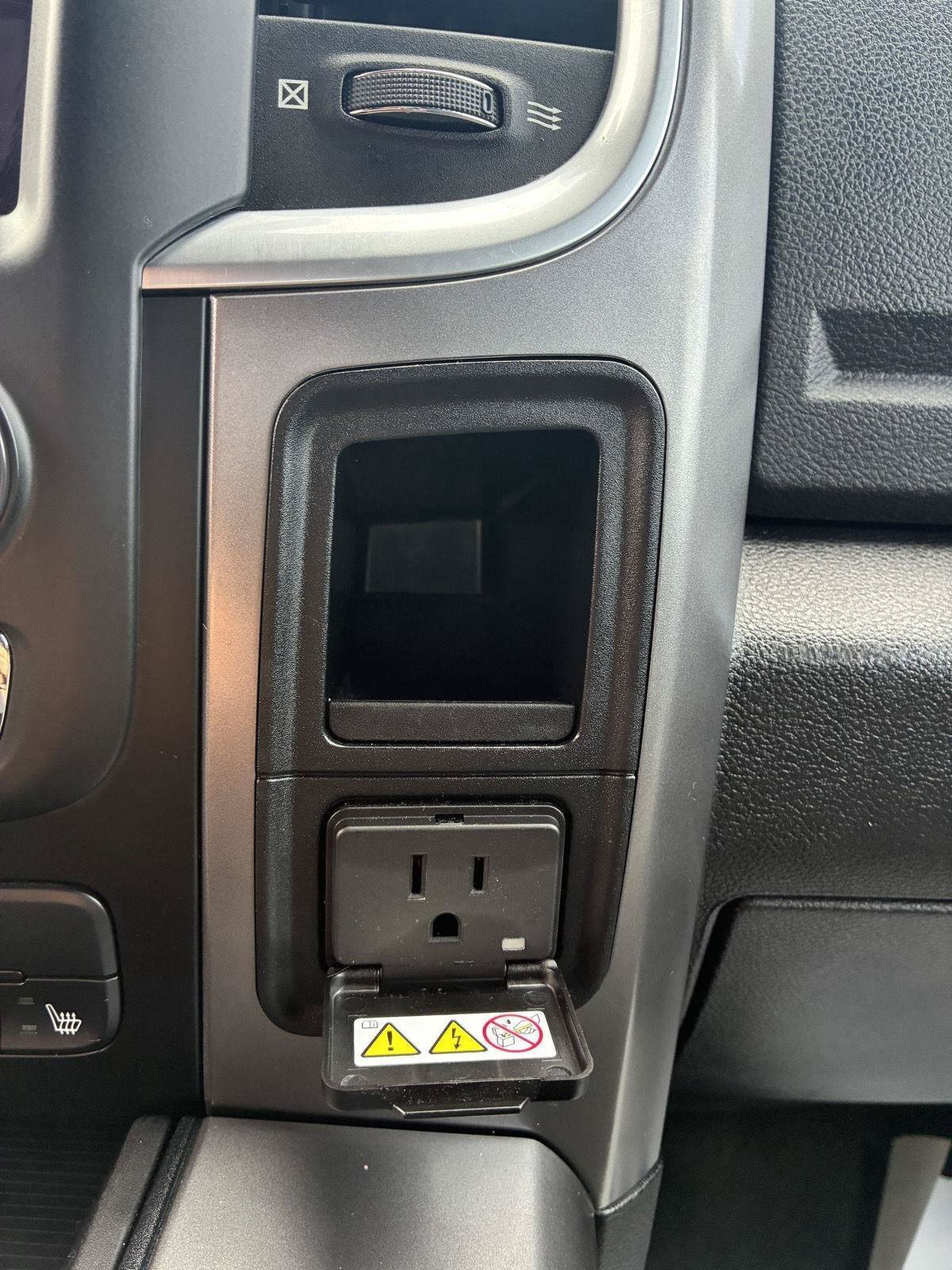 Used 2021 RAM 1500 Warlock AWD/4WD image 29
