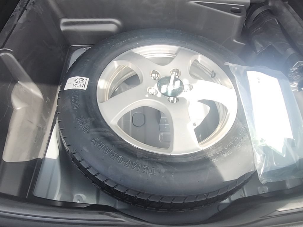 New 2026 Jeep Grand Cherokee Laredo X RWD image 28