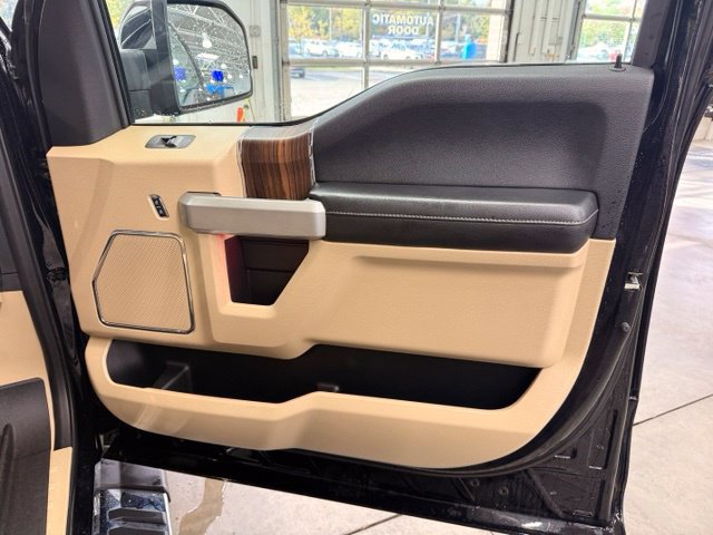 Used 2017 Ford F150 Lariat w/ Equipment Group 502A Luxury AWD/4WD image 29