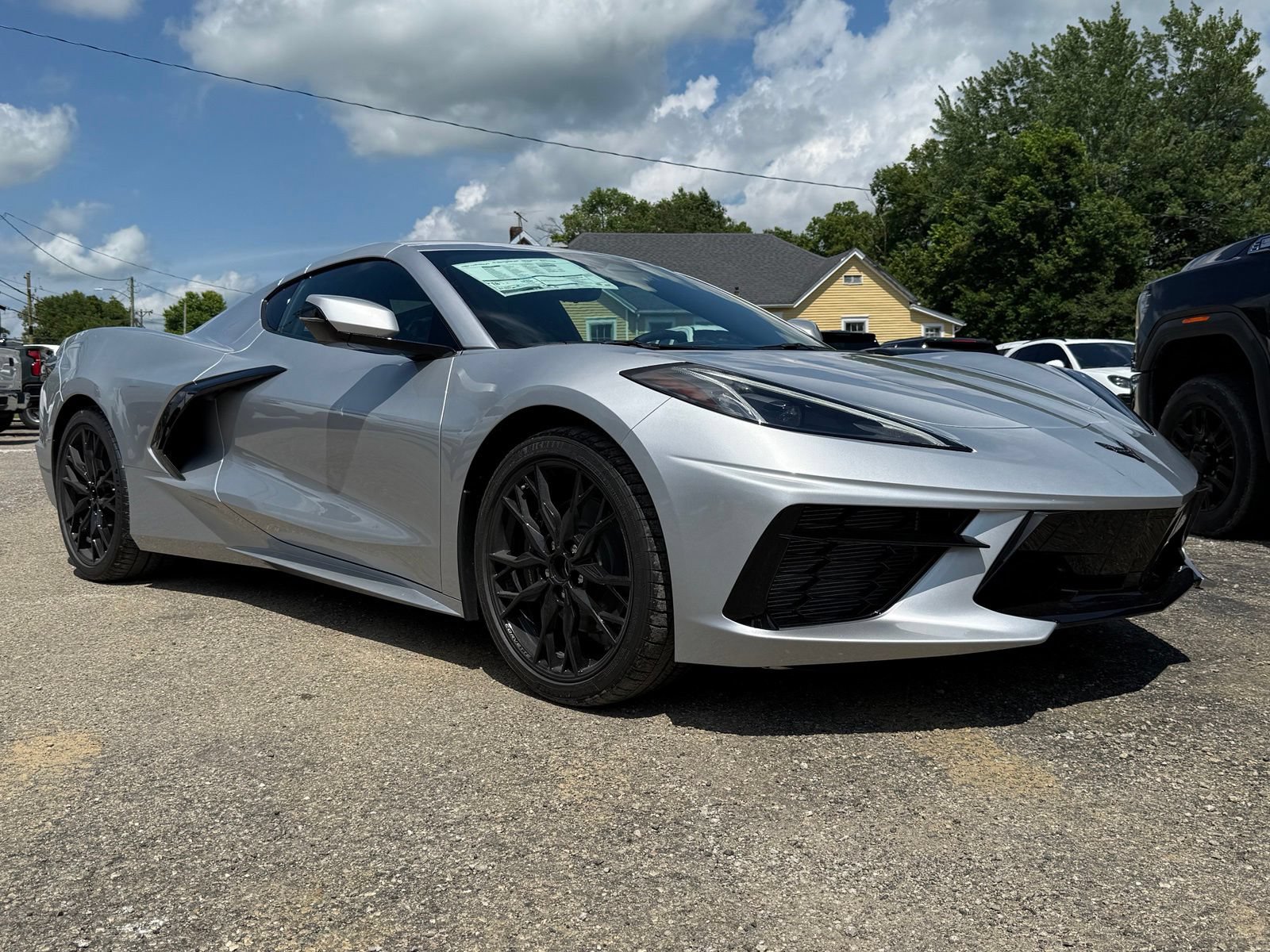 New 2027 Chevrolet Corvette Stingray Coupe w/ 1LT RWD image 9
