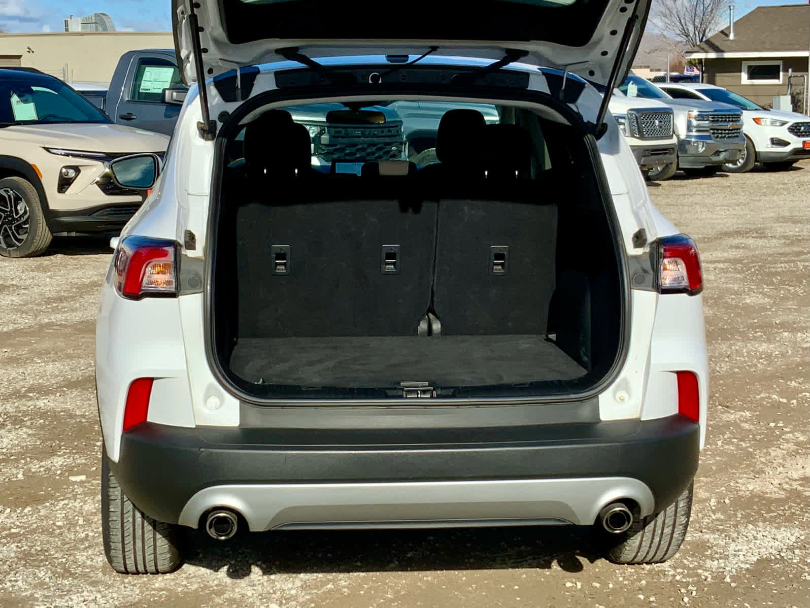 Used 2021 Ford Escape SE image 21