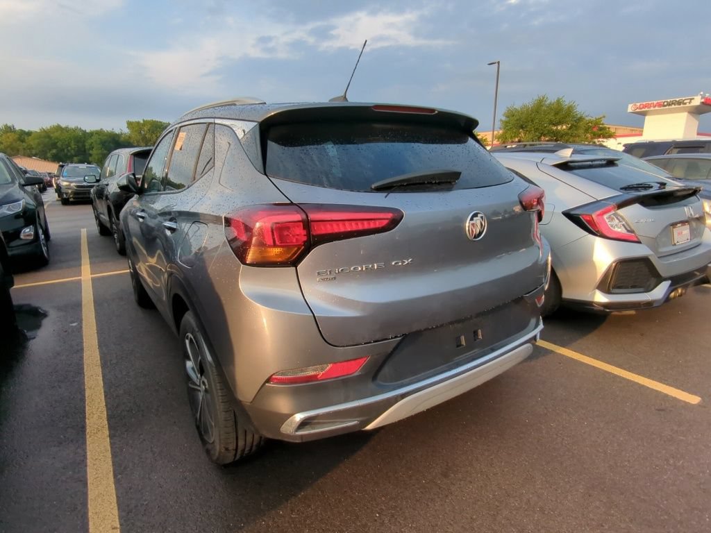 Used 2021 Buick Encore GX Essence AWD/4WD image 4