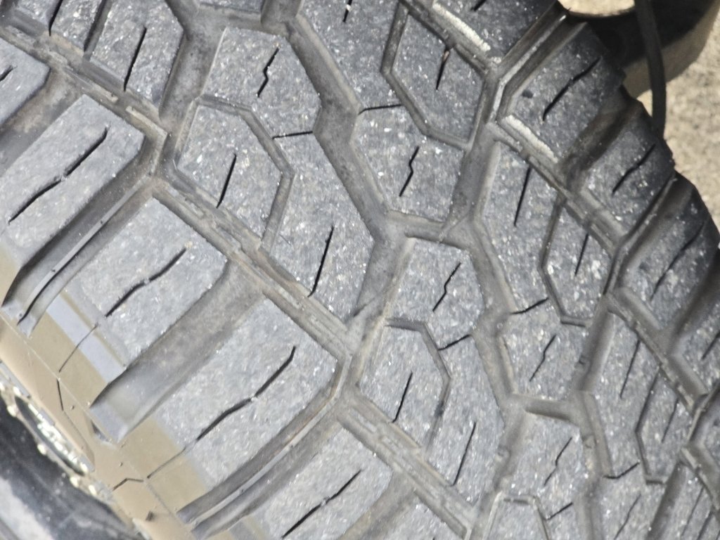 Used 2015 Nissan Titan PRO-4X w/ Pro-4x Luxury Package image 4