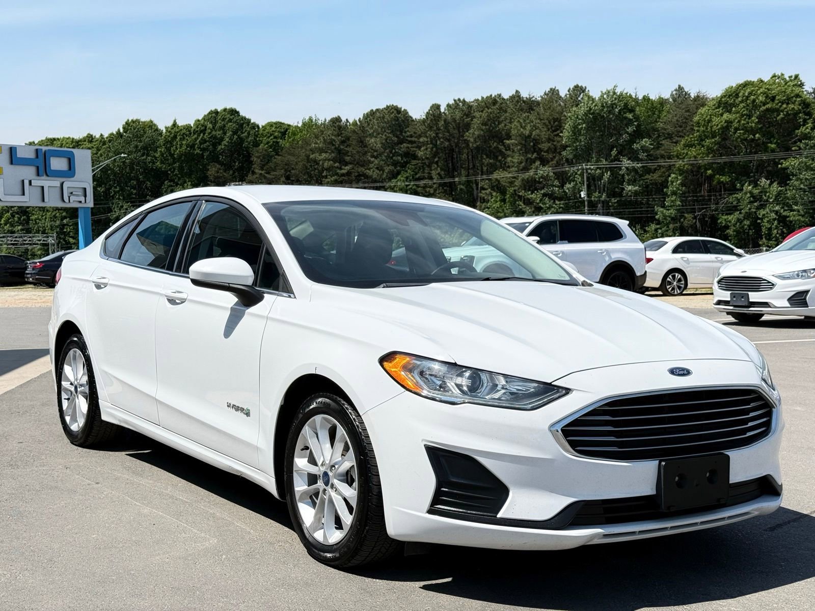 Used 2019 Ford Fusion SE FWD image 5