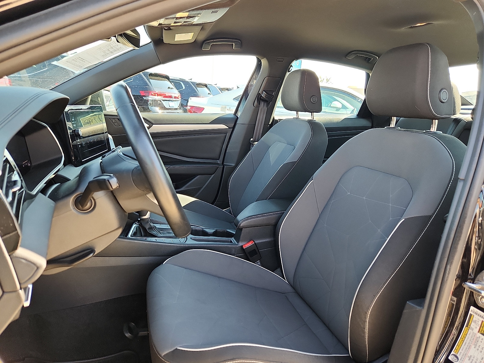 Certified 2025 Volkswagen Jetta Sport FWD image 12