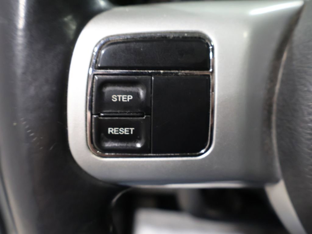 Used 2015 Jeep Compass High Altitude image 30