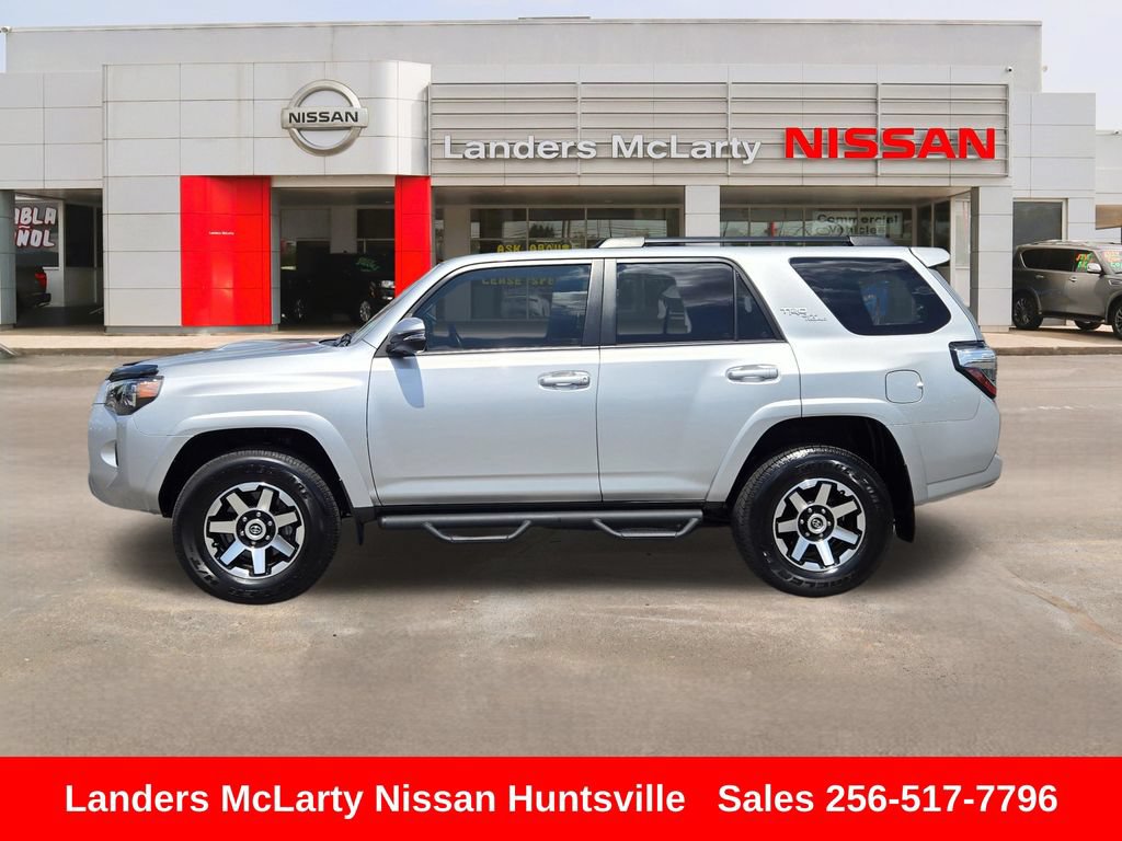 Used 2024 Toyota 4Runner TRD Off-Road Premium w/ Moonroof Package AWD/4WD image 8
