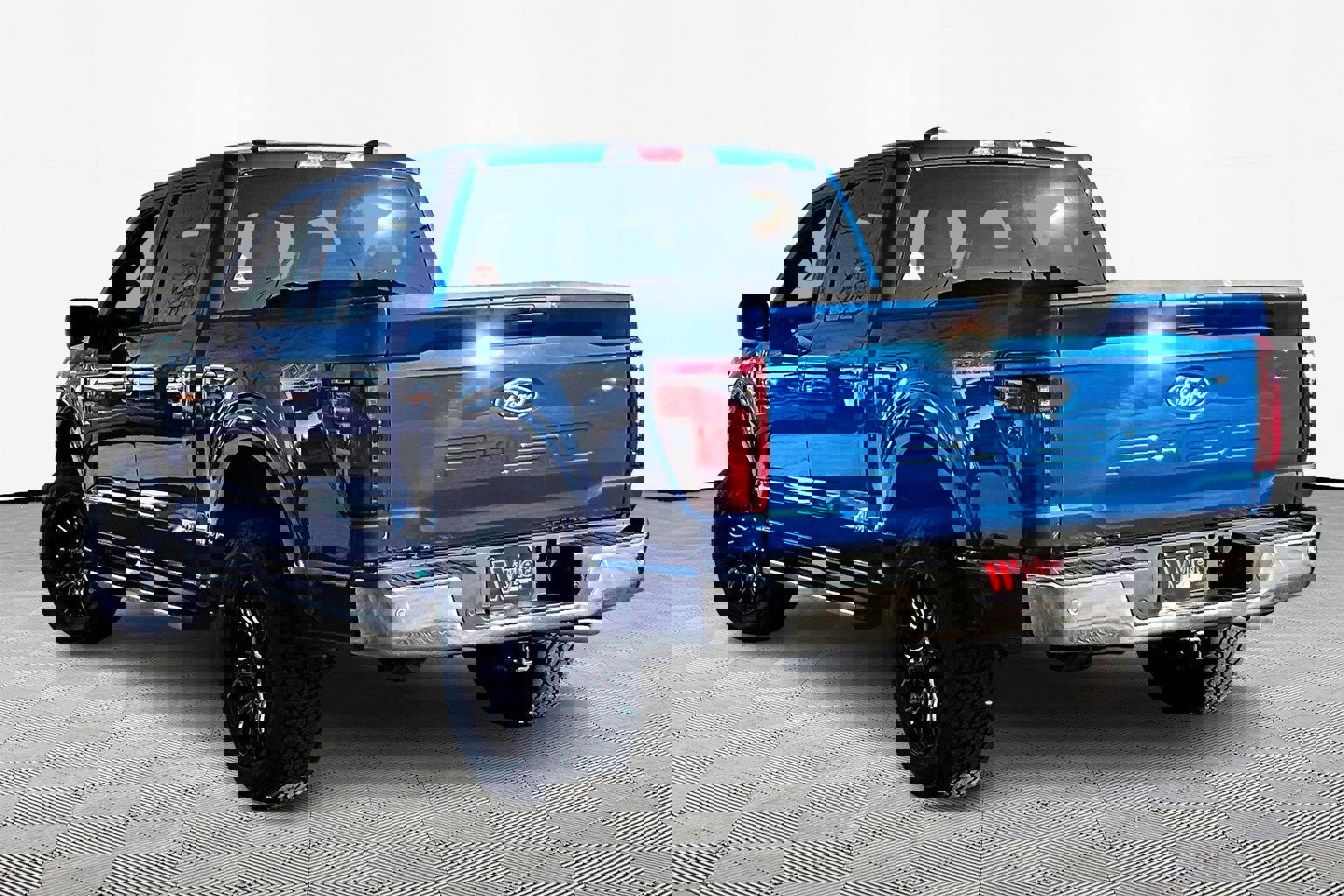 Used 2025 Ford F150 XLT w/ Equipment Group 301A Standard image 4