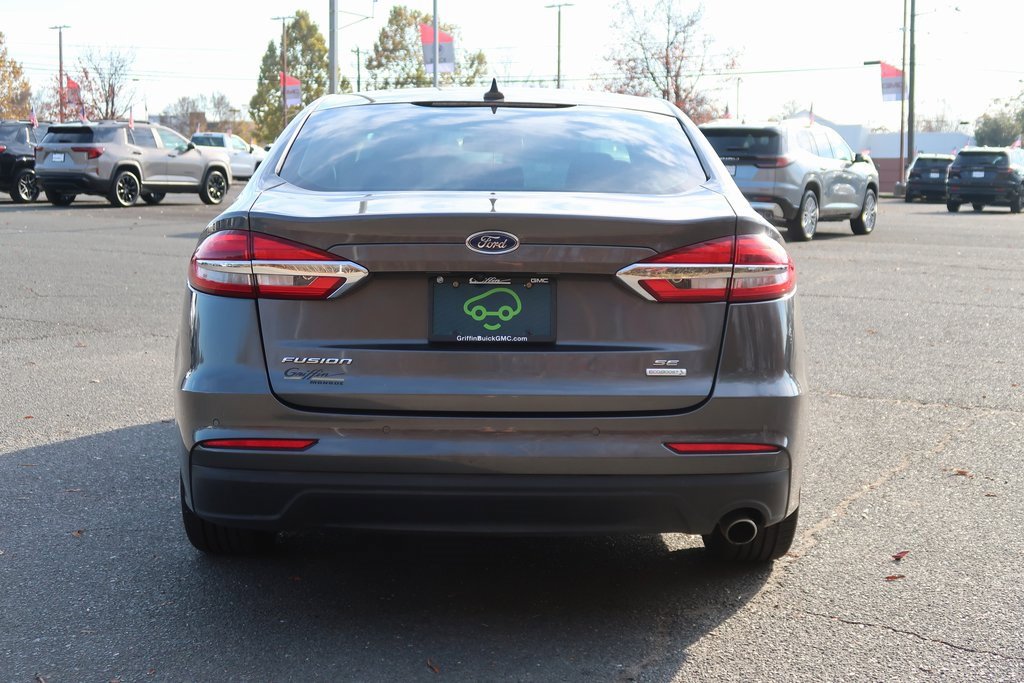 Used 2020 Ford Fusion SE image 6