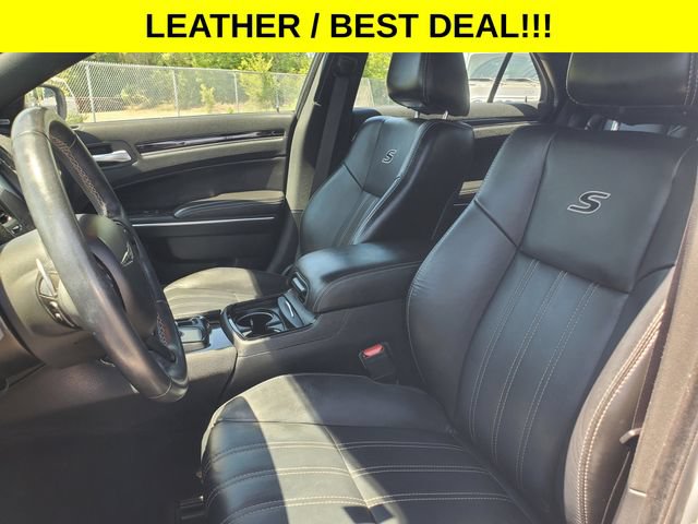 Used 2018 Chrysler 300 S RWD image 9