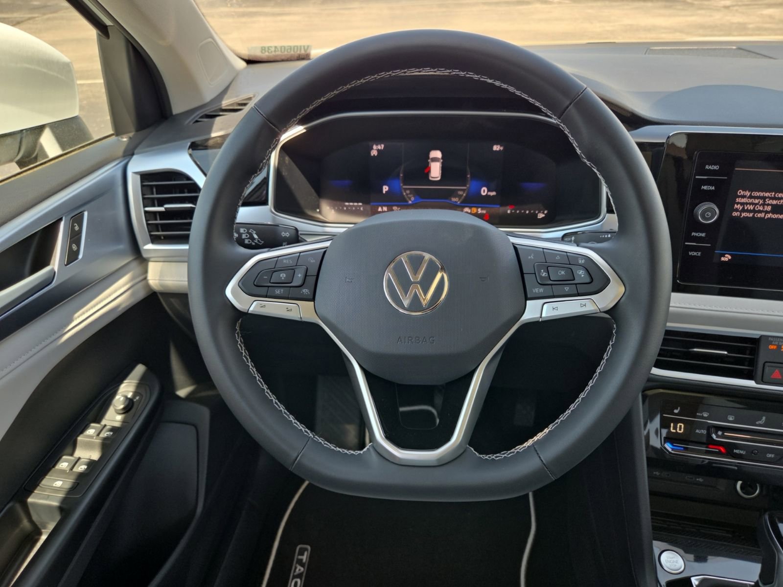 New 2026 Volkswagen Taos SE FWD image 25