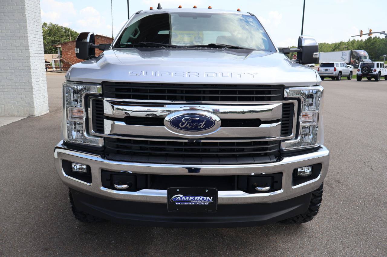 Used 2019 Ford F350 XLT w/ XLT Premium Package AWD/4WD image 7