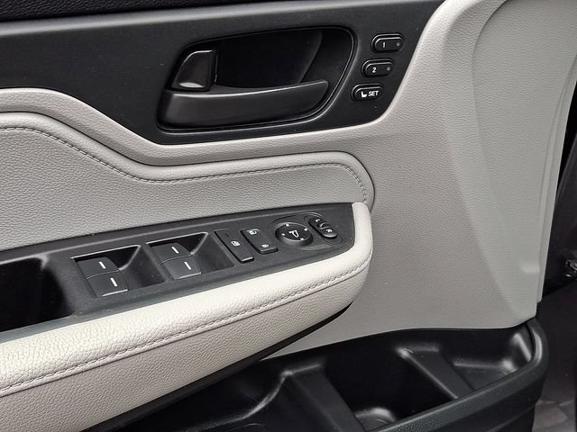 Used 2018 Honda Odyssey EX-L image 12