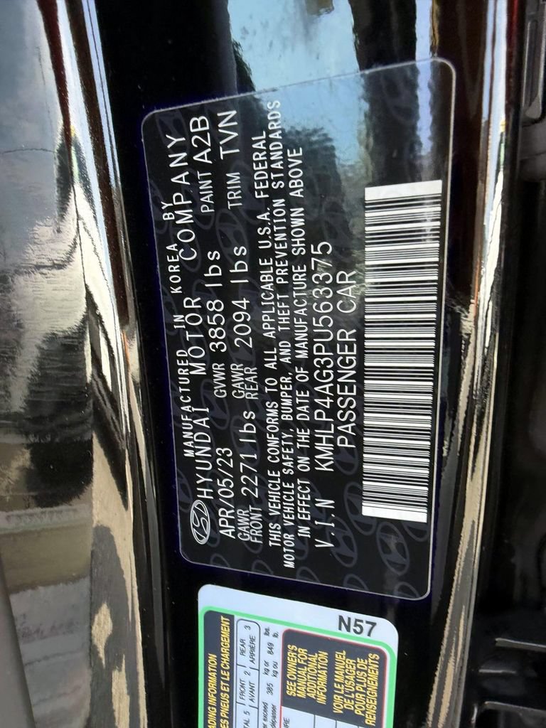 Certified 2023 Hyundai Elantra Limited FWD image 16