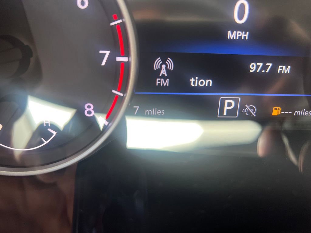 Used 2025 Nissan Sentra SR w/ SR Premium Package FWD image 18