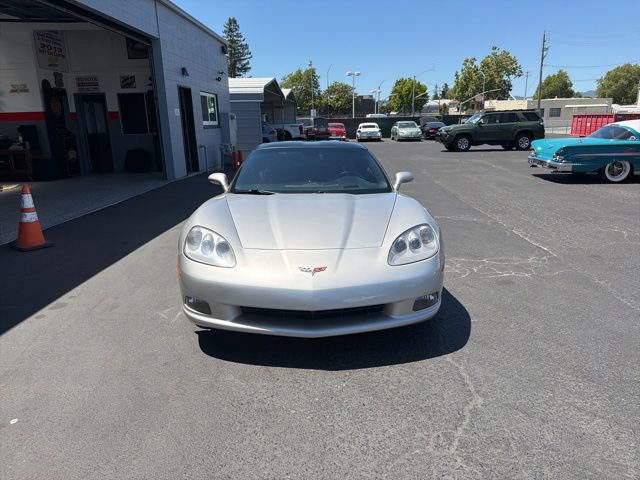 Used 2005 Chevrolet Corvette Coupe w/ Preferred Equipment Group RWD image 25