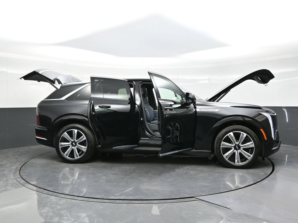 Certified 2026 Cadillac Escalade IQ Luxury 2 w/ LPO, Premium Carpet Package AWD/4WD image 45