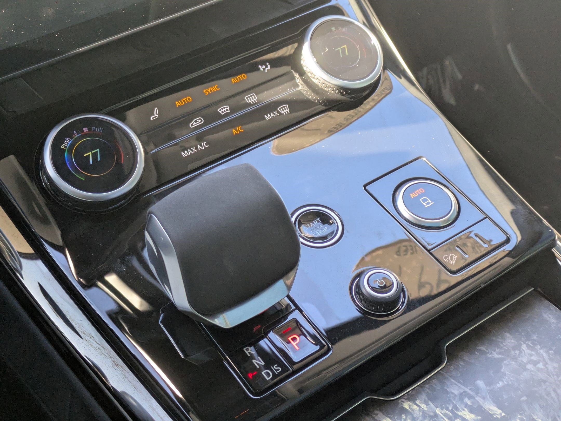 Used 2023 Land Rover Range Rover Sport SE Dynamic image 15