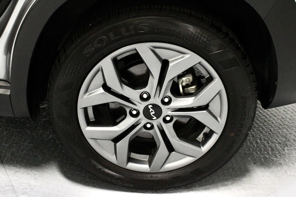 Used 2024 Kia Seltos S AWD/4WD image 20