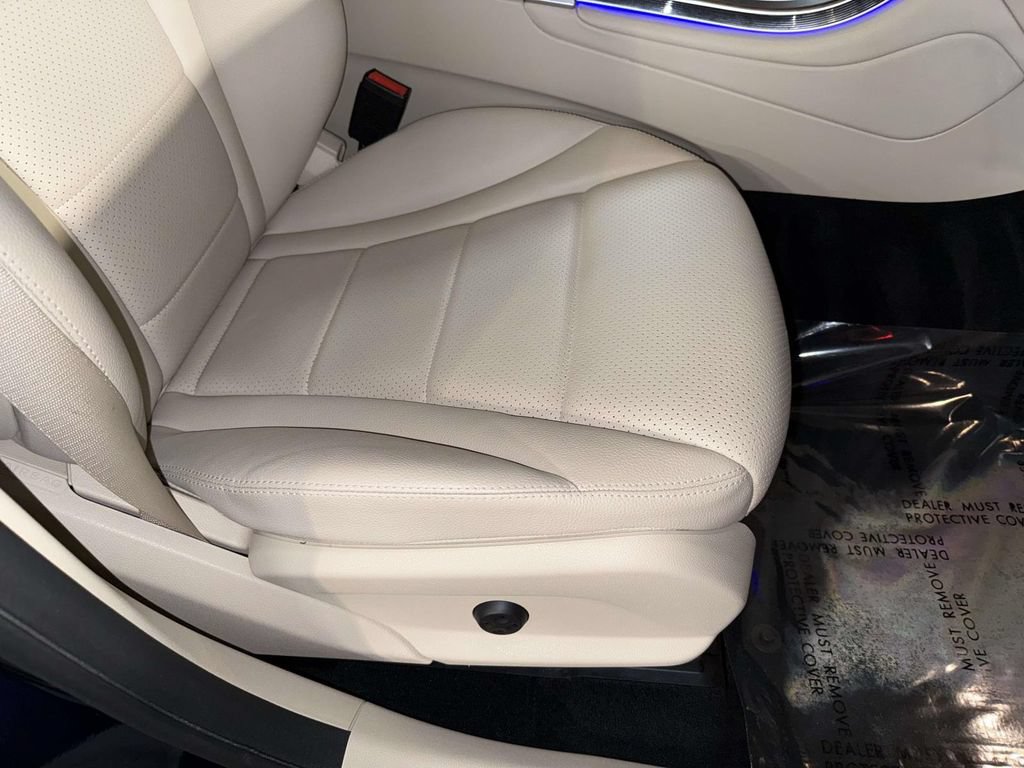 Used 2022 Mercedes-Benz GLC 300 4MATIC w/ Multimedia Package Lite image 15