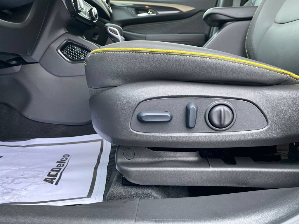 New 2025 Chevrolet TrailBlazer ACTIV w/ Convenience Package FWD image 21