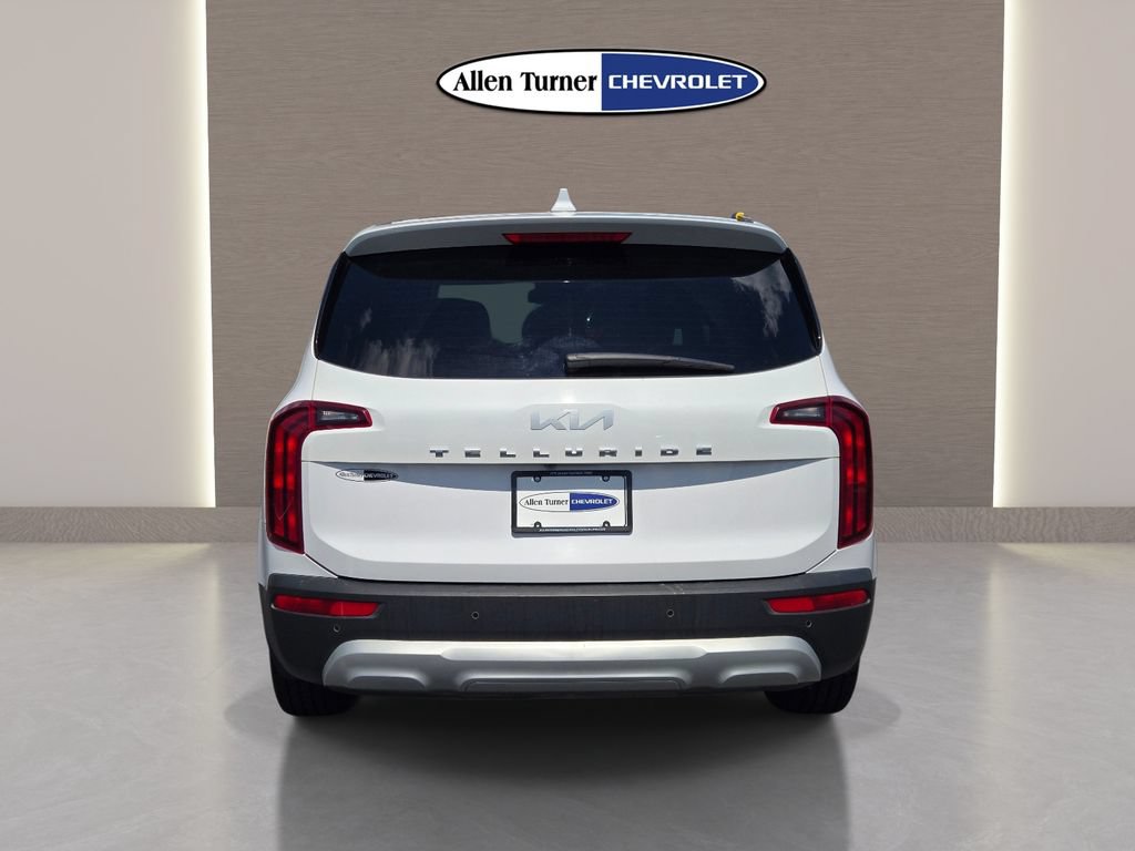 Used 2022 Kia Telluride LX FWD image 7