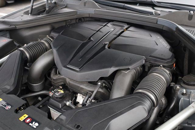 Used 2024 Genesis GV80 3.5T w/ Prestige Package image 8