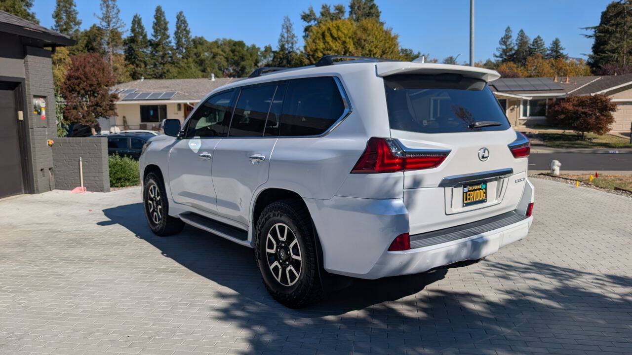 Used 2018 Lexus LX 570 4WD image 7