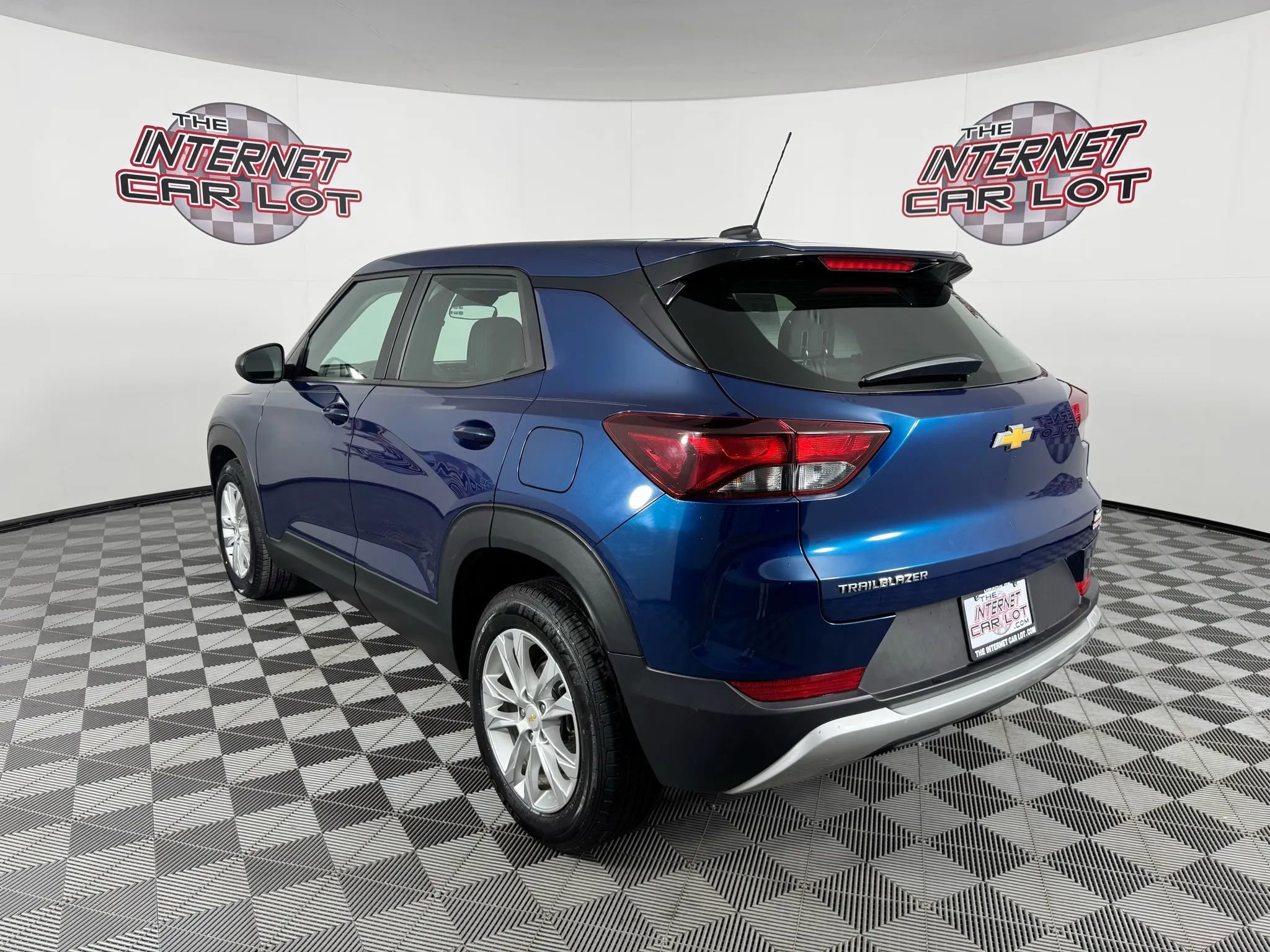 Used 2021 Chevrolet TrailBlazer LS FWD image 5